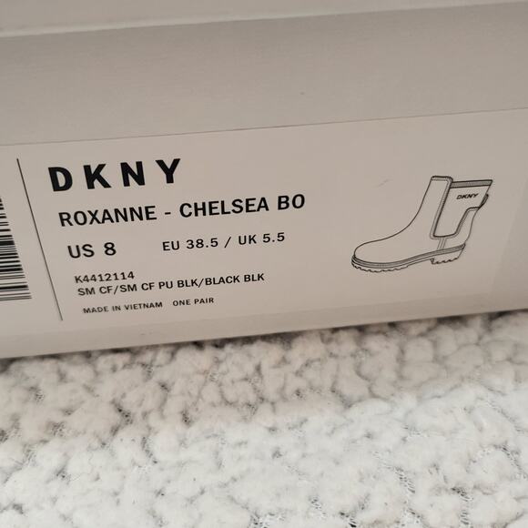 NIB DKNY Women's Roxanne Slip On Chelsea Boot with Studs Black SIZE 8 - Picture 7 of 7